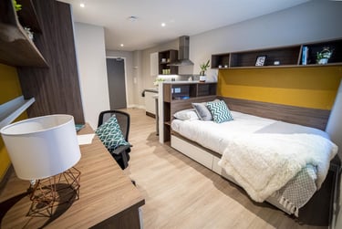 1 bed studio, Calton Road, Holyrood, Edinburgh, EH88DP - Image 9